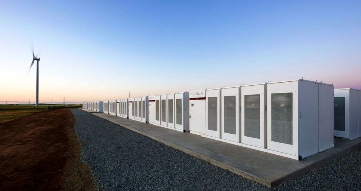 ایلان ماسک بزرگترین باتری جهان را تنها در 100 روز ساخت!