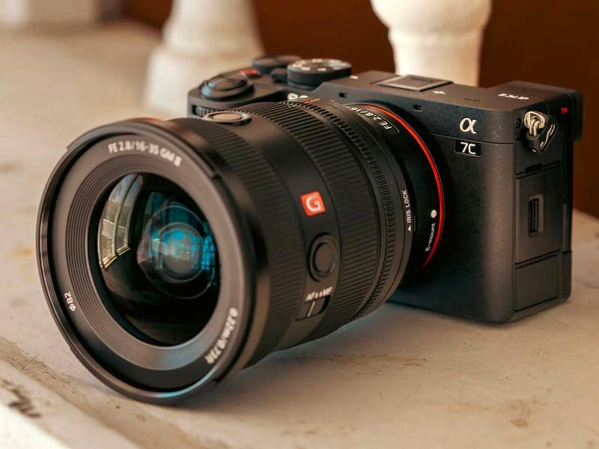 دوربینهای A7C II و A7C R رونمایی شدند؛ دوقلوهای غیرهمسان سونی
