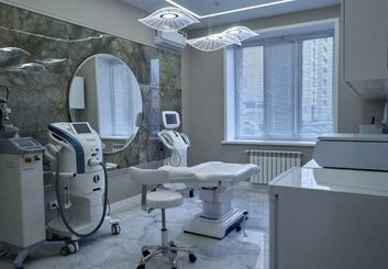 معرفی 5 کلینیک کاشت مو با جدیدترین متد ها در تهران